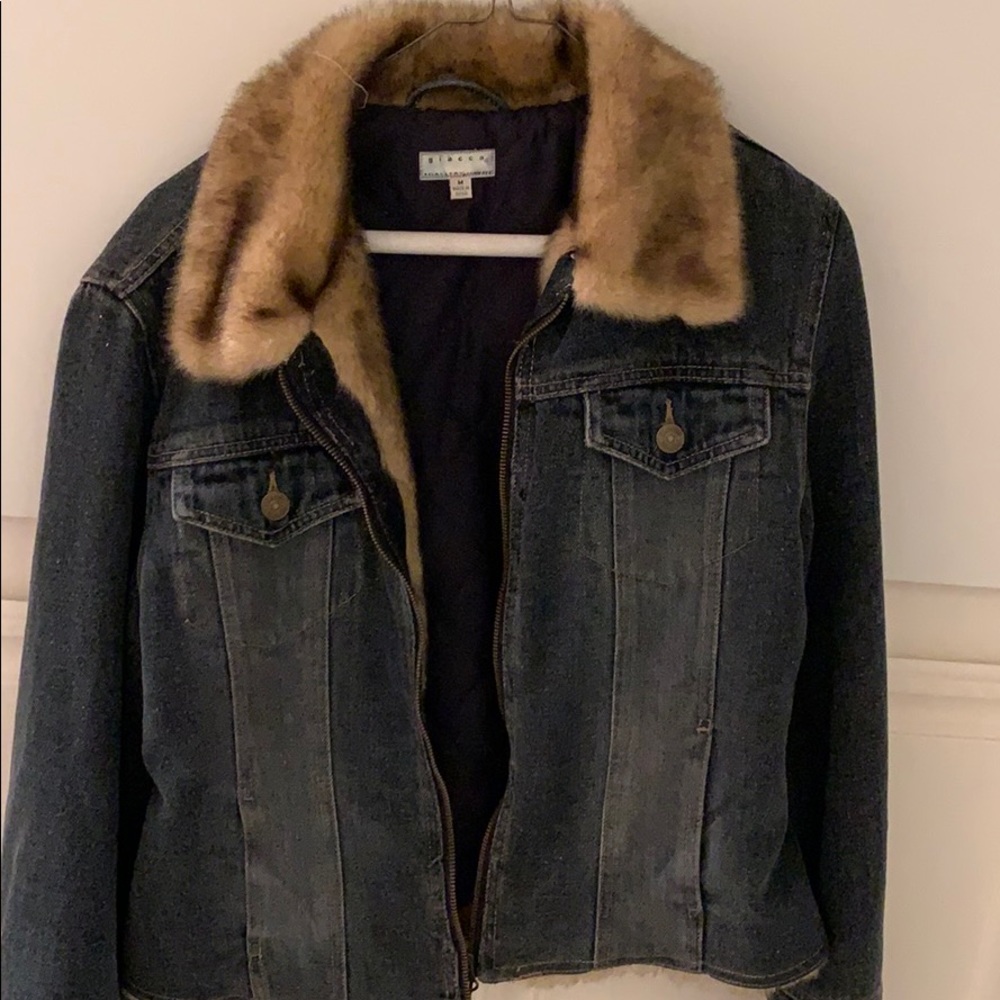 Jean Jacket with fur Size M